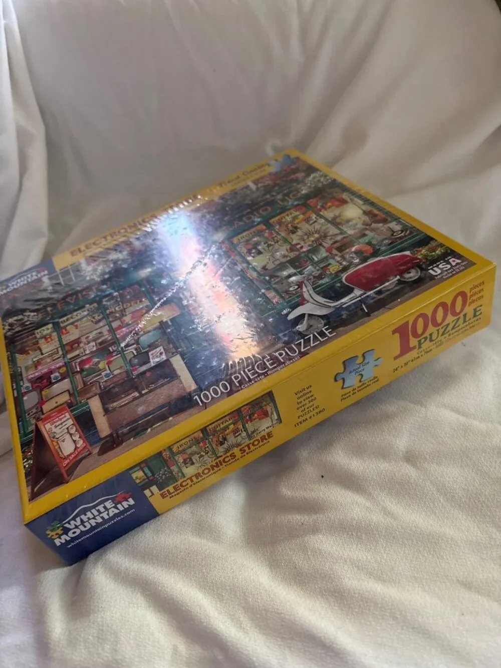 White Mountain Electronics Store 1000-Piece Puzzle HTF Garry Walton Made In USA